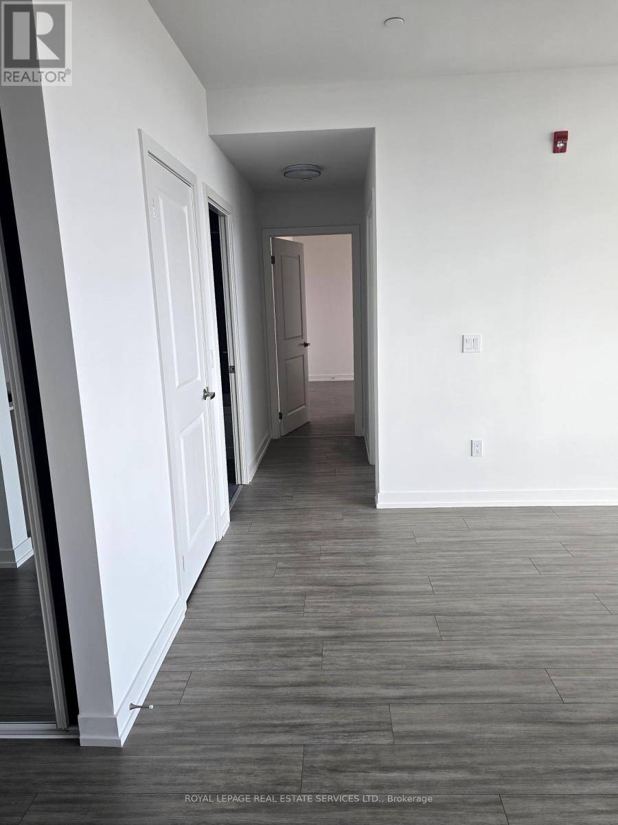 Whitby (pringle Creek), ON L1N2K2,1010 Northeast Dundas ST North #PH05