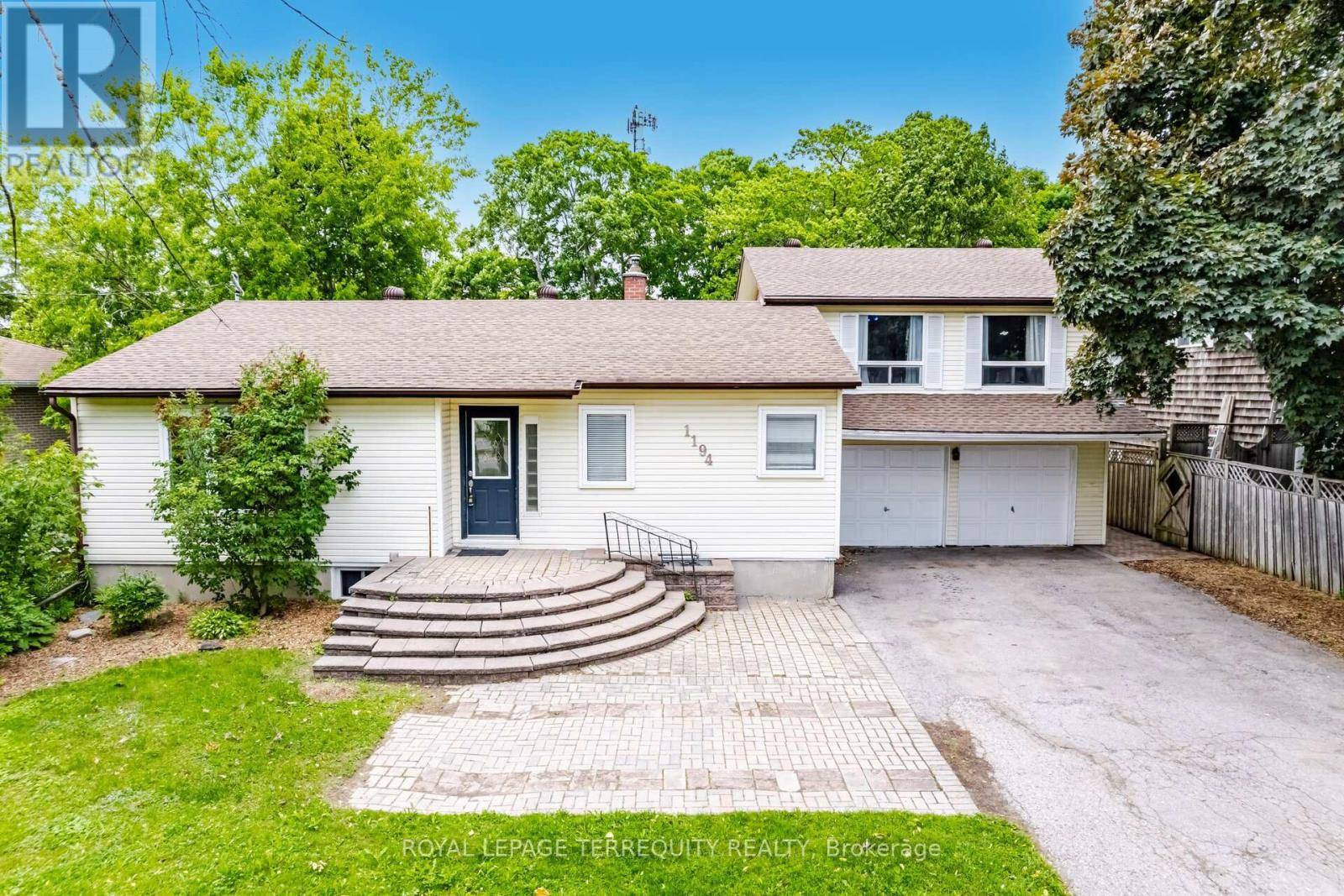 Oshawa (eastdale), ON L1H1H9,1194 KING STREET E