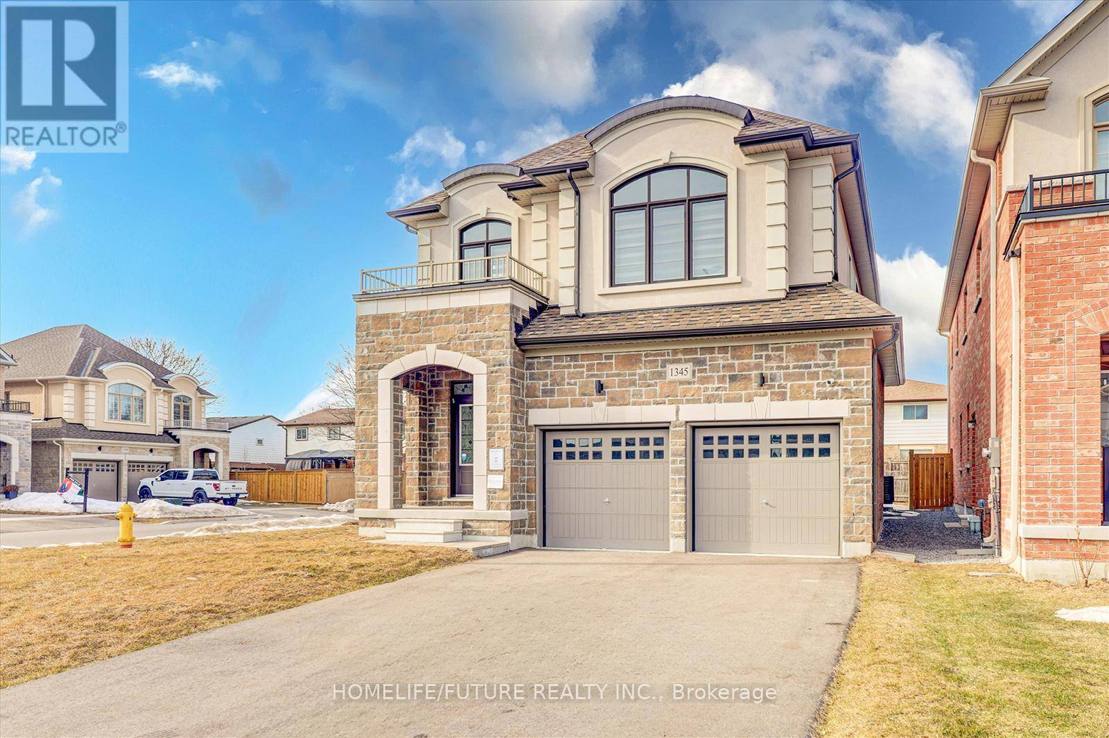 Oshawa (eastdale), ON L1K3E6,1345 APOLLO STREET