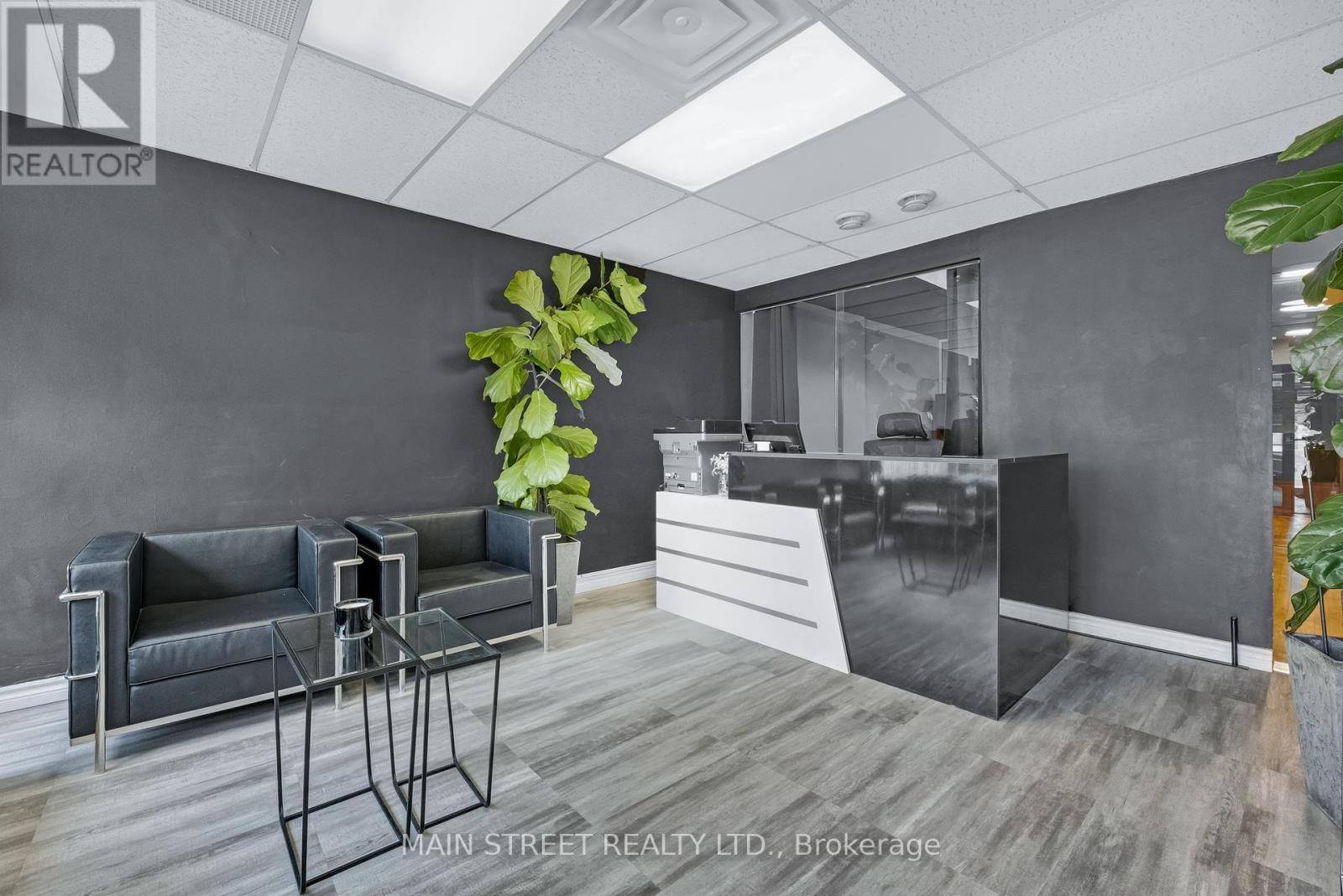 Toronto (the Beaches), ON M4E1H9,2495 QUEEN STREET E