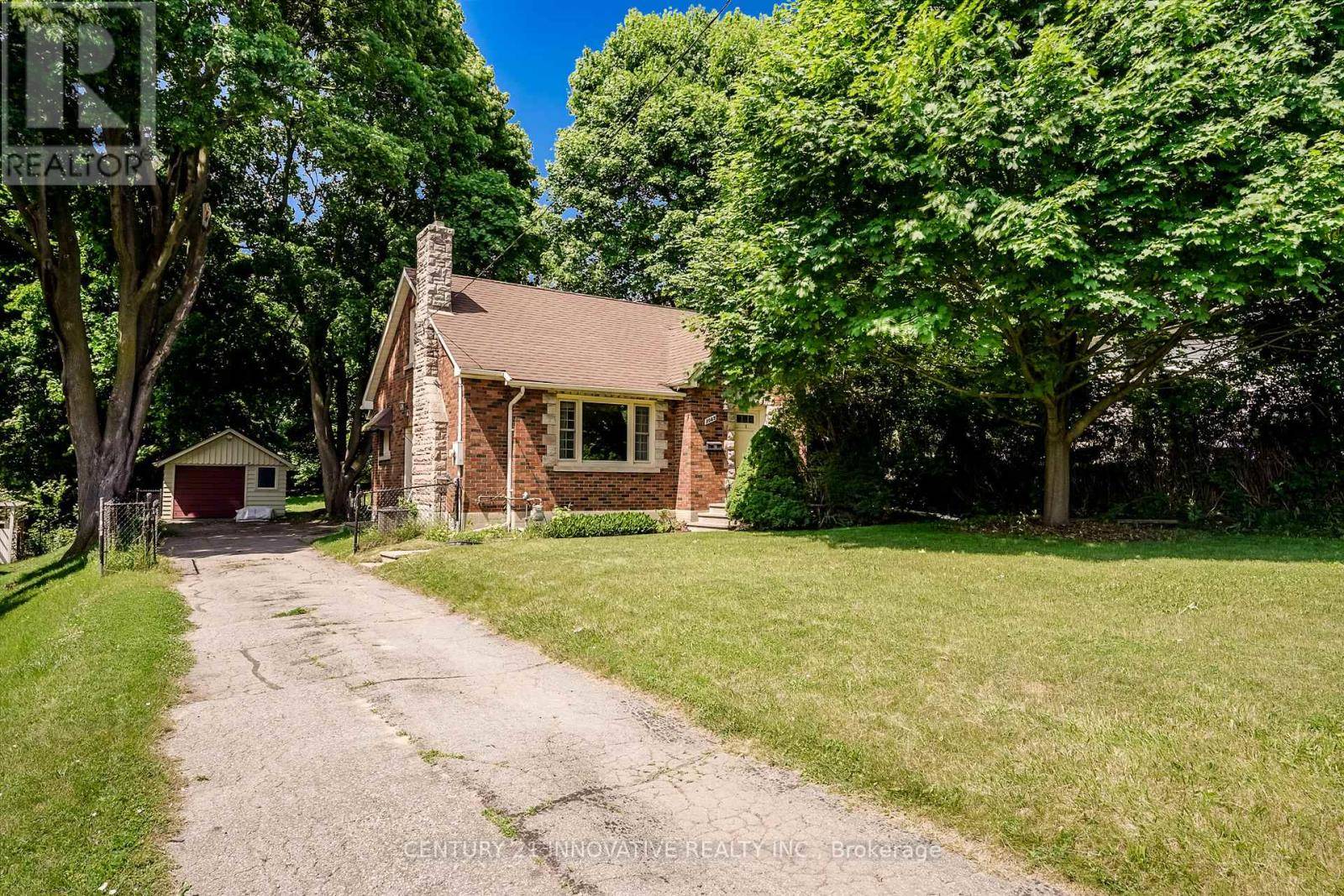 Oshawa (eastdale), ON L1H1H5,1052 KING STREET E