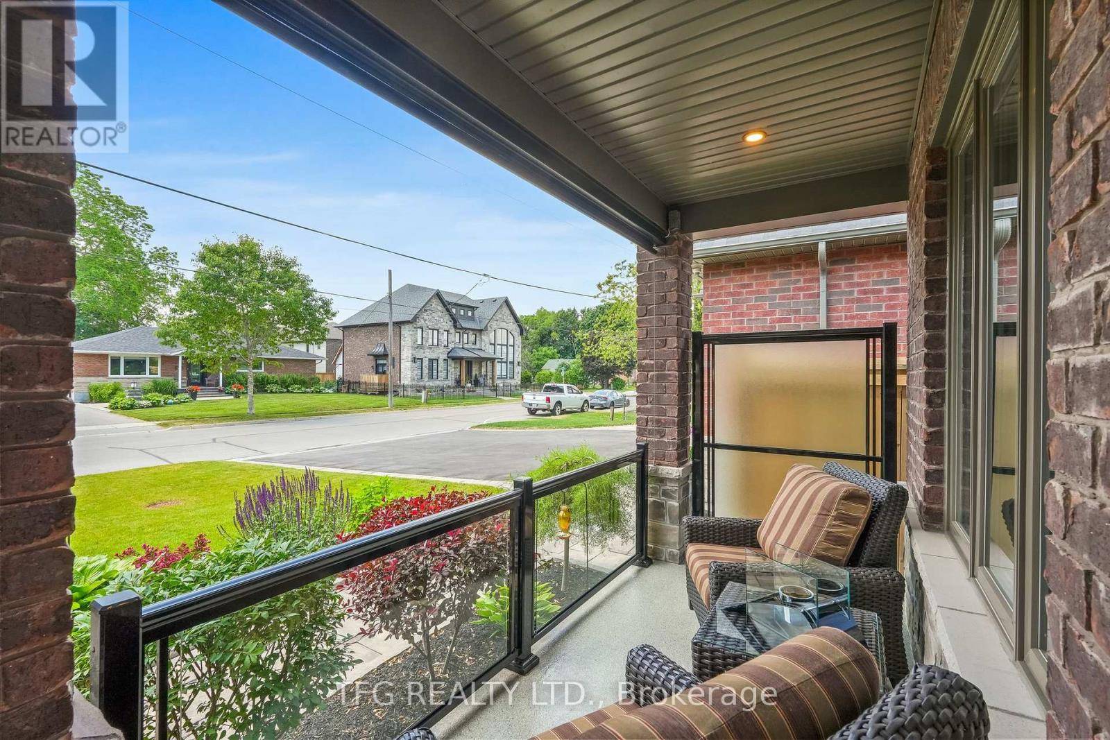 Clarington (bowmanville), ON L1C2V8,115 DUKE STREET