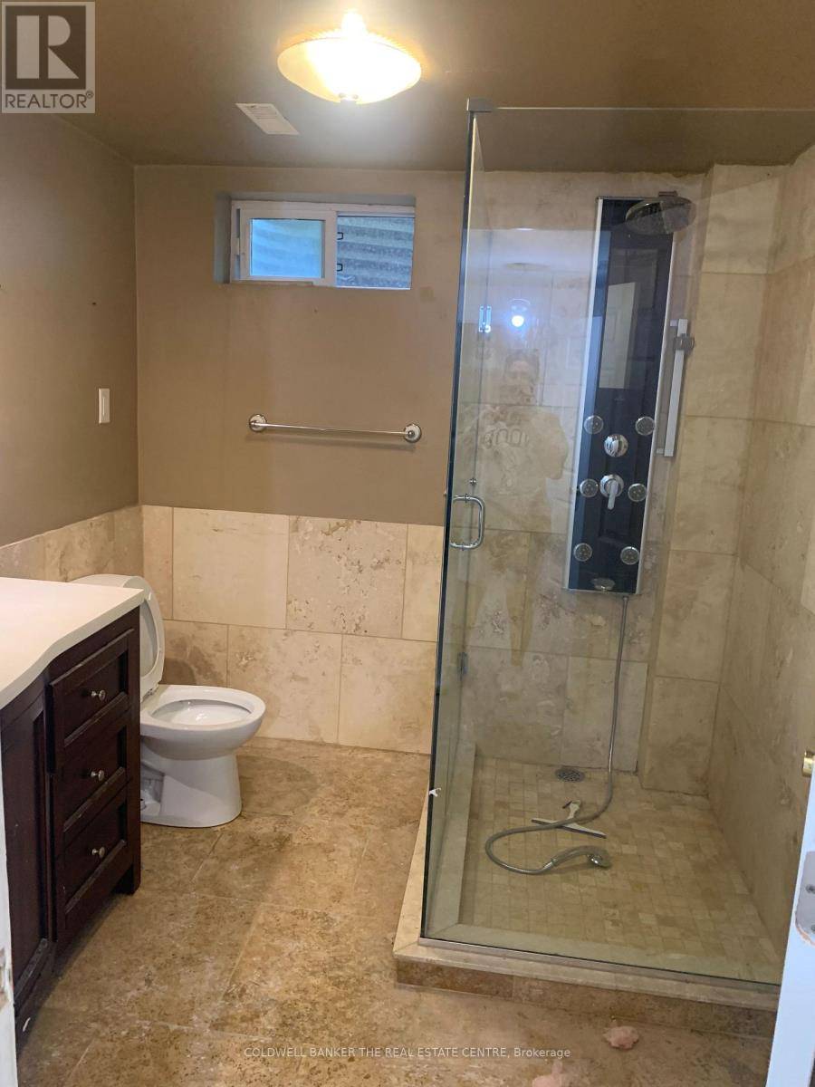 Whitby (blue Grass Meadows), ON L1N6N2,21 Hawkstone CRES #Basement