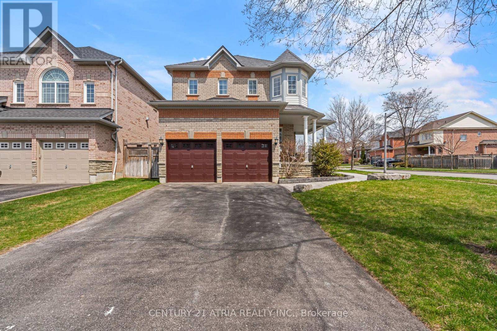 Whitby (rolling Acres), ON L1R3C2,1 CARLINDS DRIVE