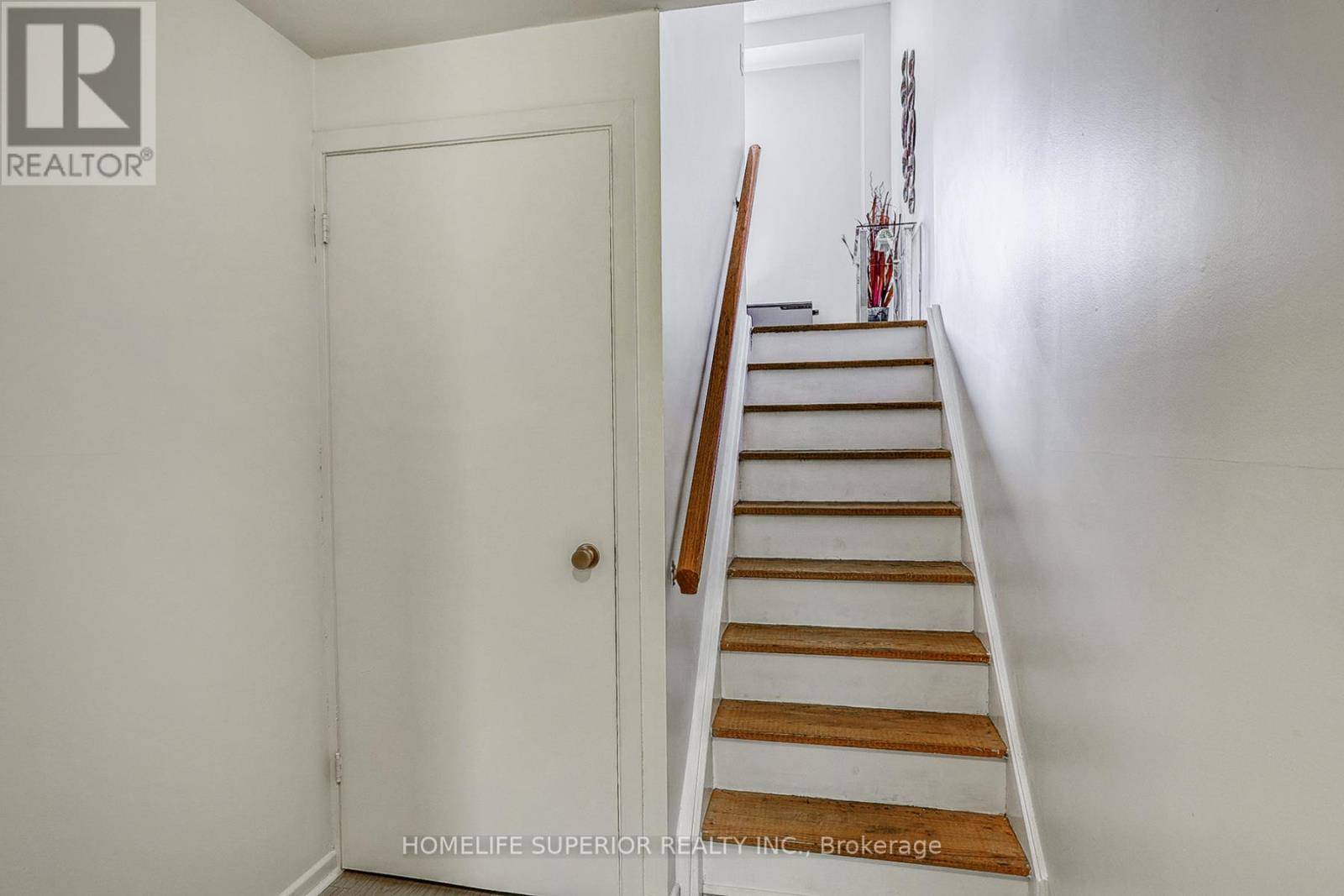 Toronto (centennial Scarborough), ON M1C1Z7,121 Centennial RD #57