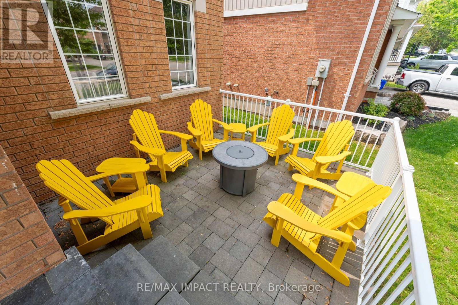 Oshawa (taunton), ON L1K3B5,1615 COLDSTREAM DRIVE