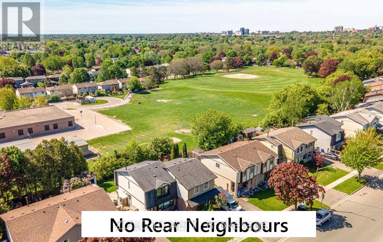 Oshawa (eastdale), ON L1K1M2,618 GALAHAD DRIVE