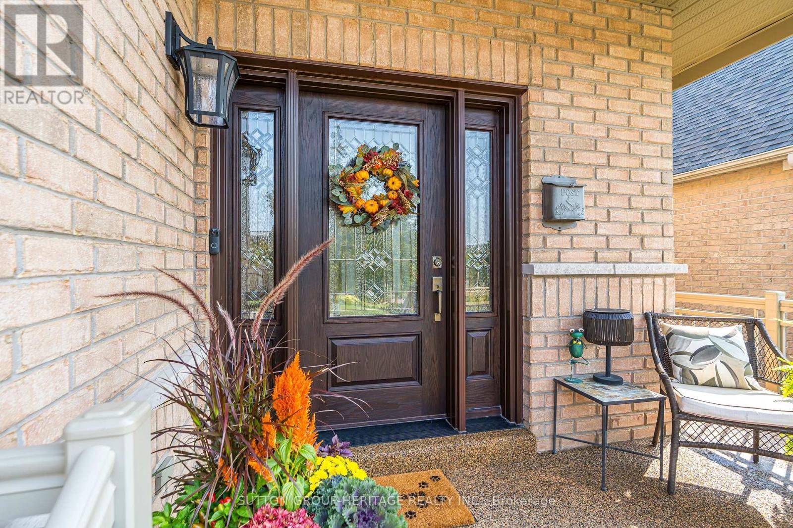 Whitby (lynde Creek), ON L1P1R5,99 MACKEY DRIVE