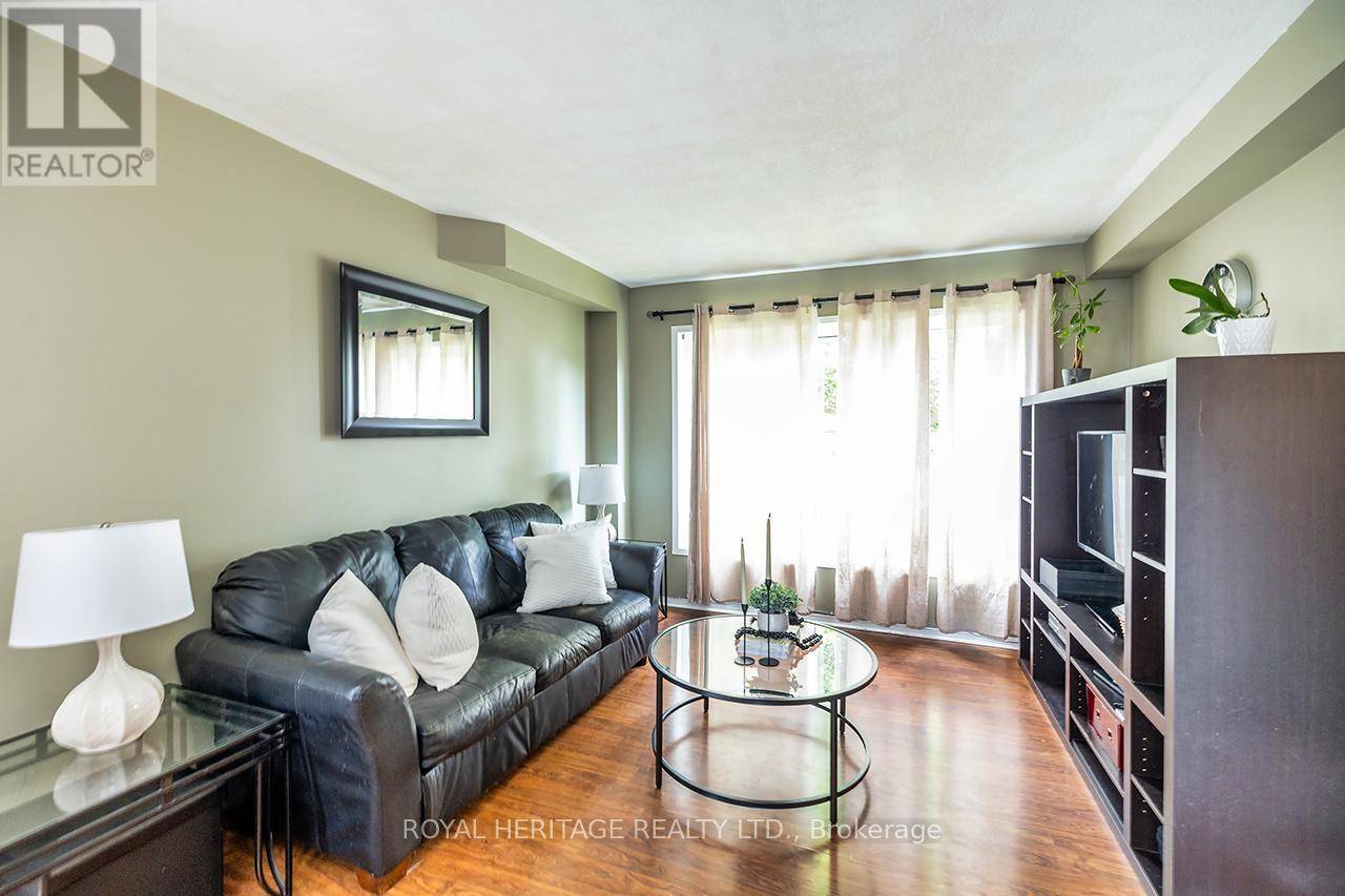 Clarington (bowmanville), ON L1C4L2,15 MERRYFIELD COURT