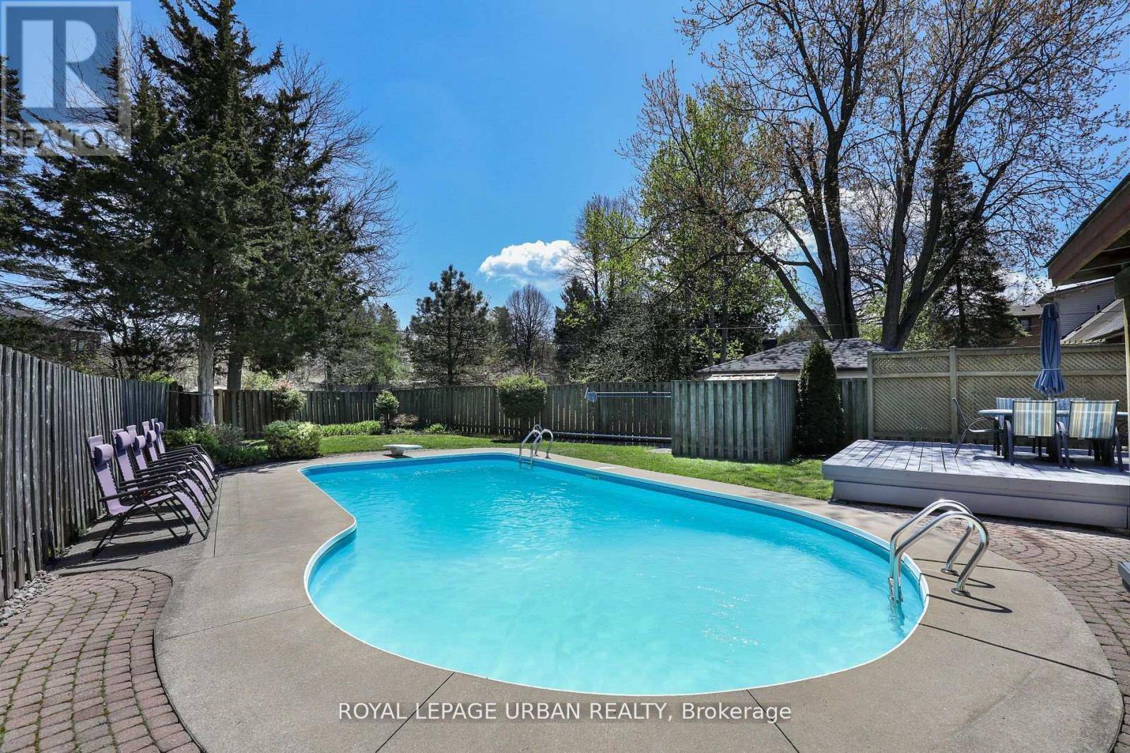 Toronto (cliffcrest), ON M1M2E7,83 ADANAC DRIVE
