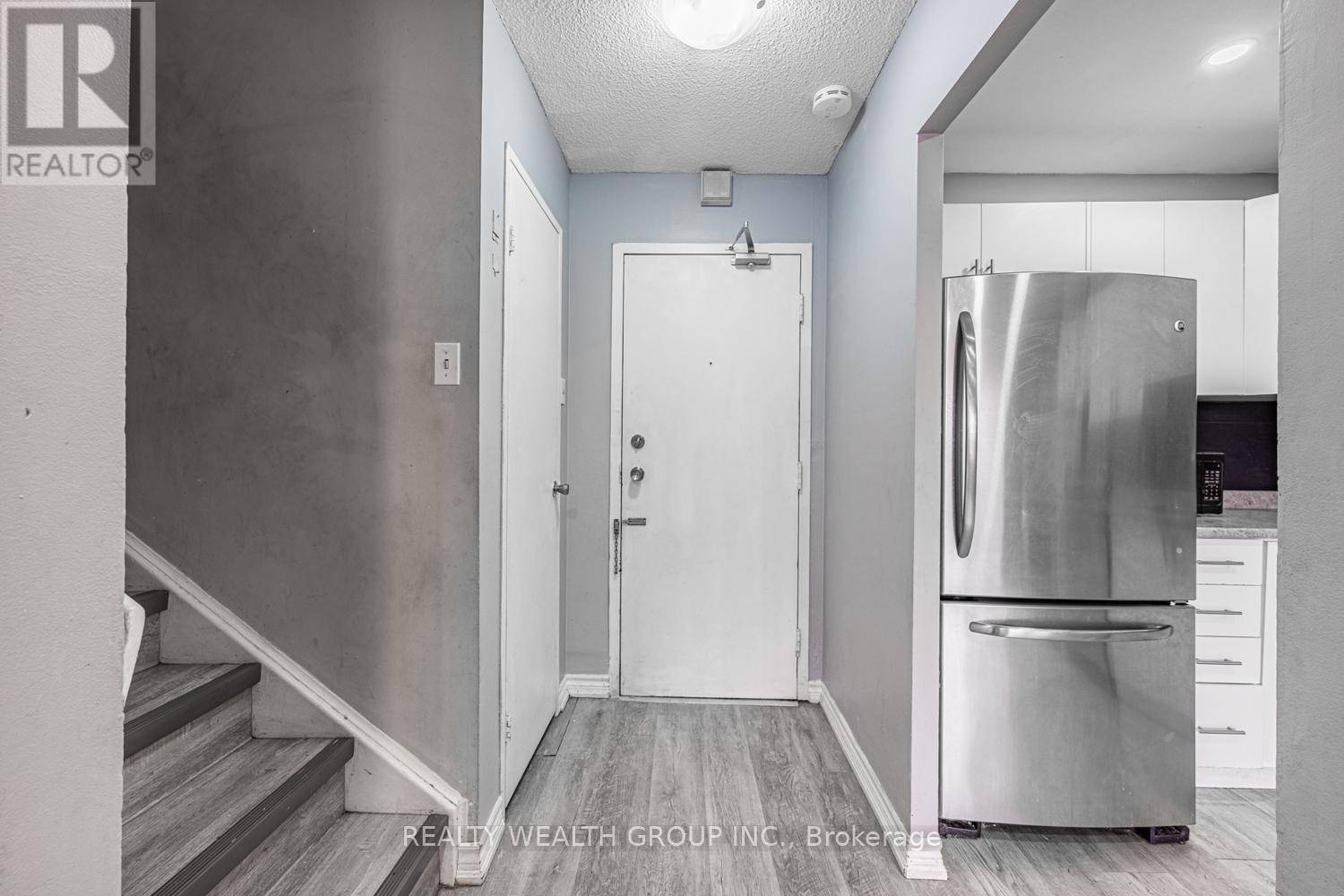 Toronto (west Hill), ON M1E4V5,4062 Lawrence AVE #306
