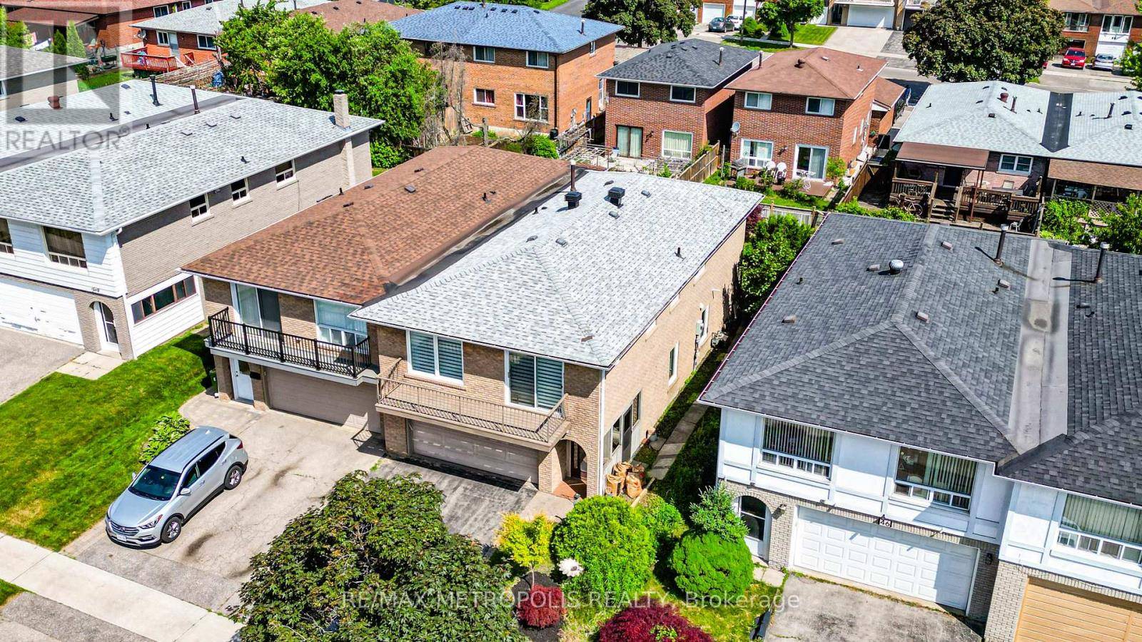 Toronto (agincourt South-malvern West), ON M1S2Y6,44 TINETA CRESCENT