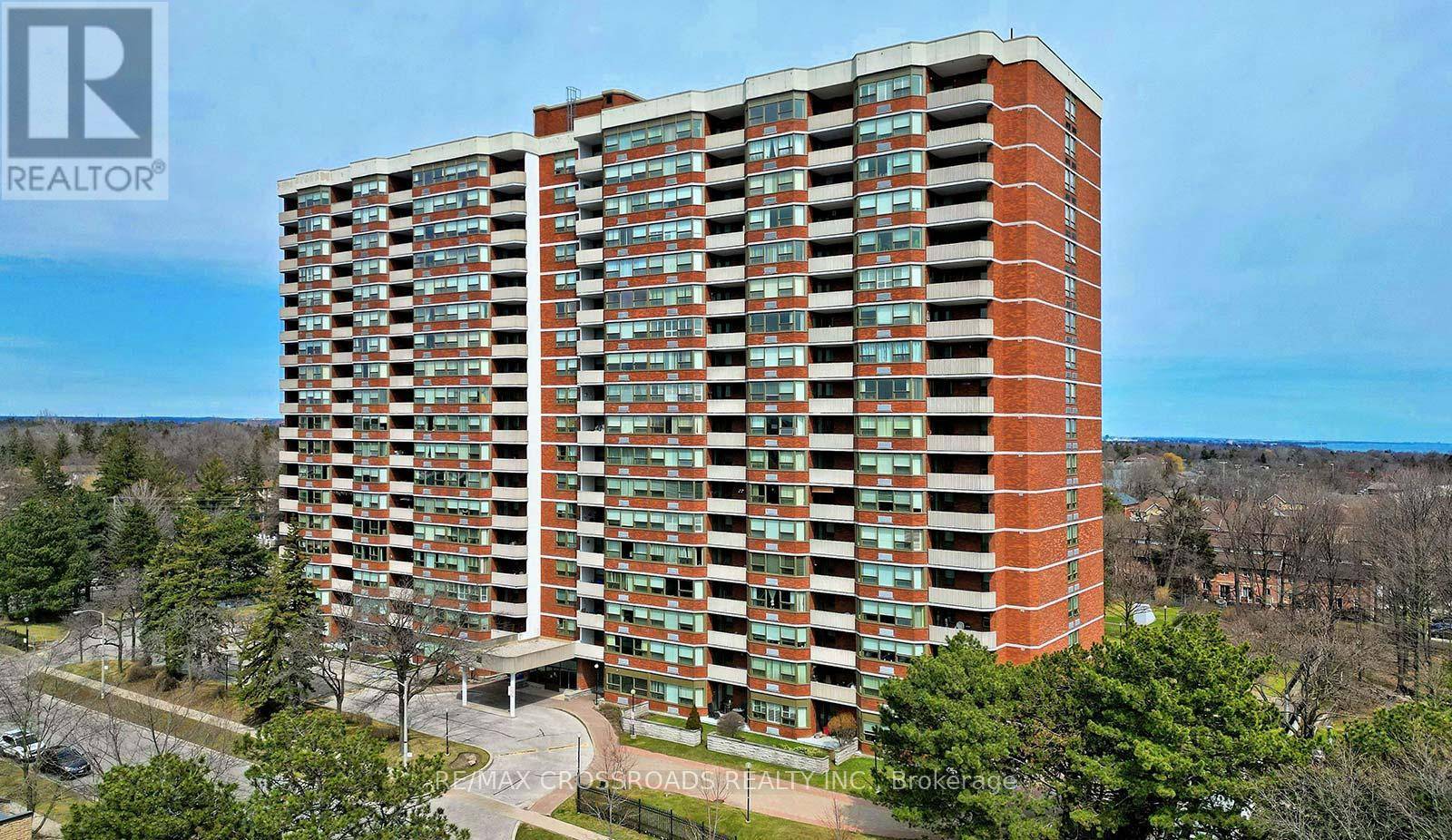 Toronto (west Hill), ON M1E4Y2,121 Ling RD #910