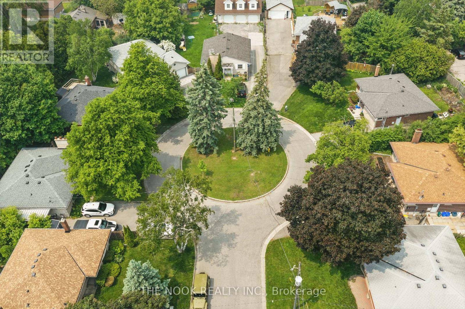 Oshawa (eastdale), ON L1G6G6,298 DOVER STREET