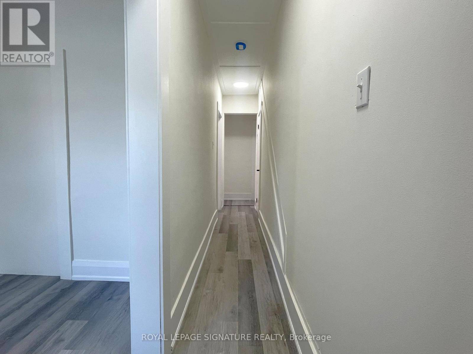 Toronto (woodbine-lumsden), ON M4C2P3,167 Barker AVE #Main