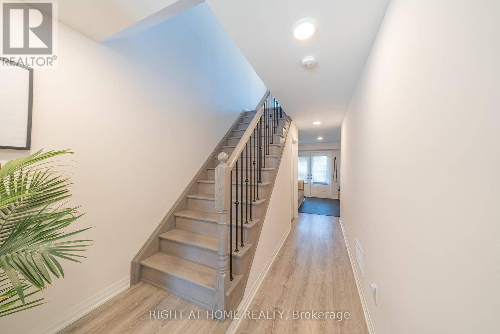 Clarington (bowmanville), ON L1C7H5,50 AMBEREEN PLACE