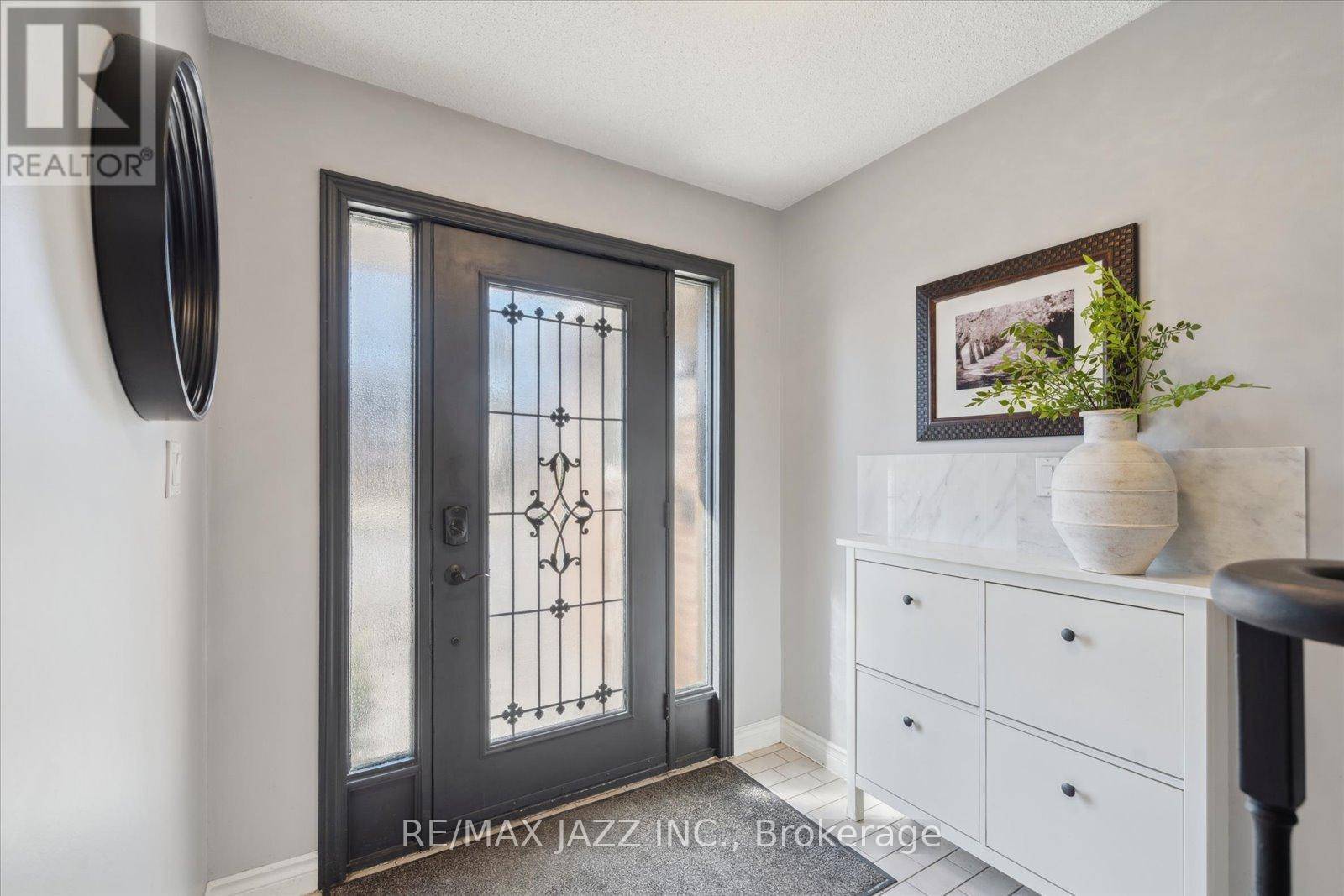 Clarington (courtice), ON L1E1J2,19 VALLEYCREST DRIVE