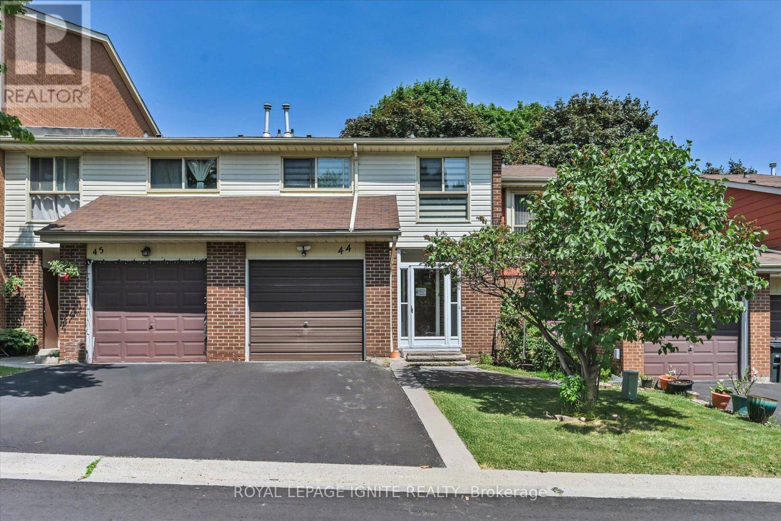 Toronto (dorset Park), ON M1P4S3,40 Dundalk DR #44