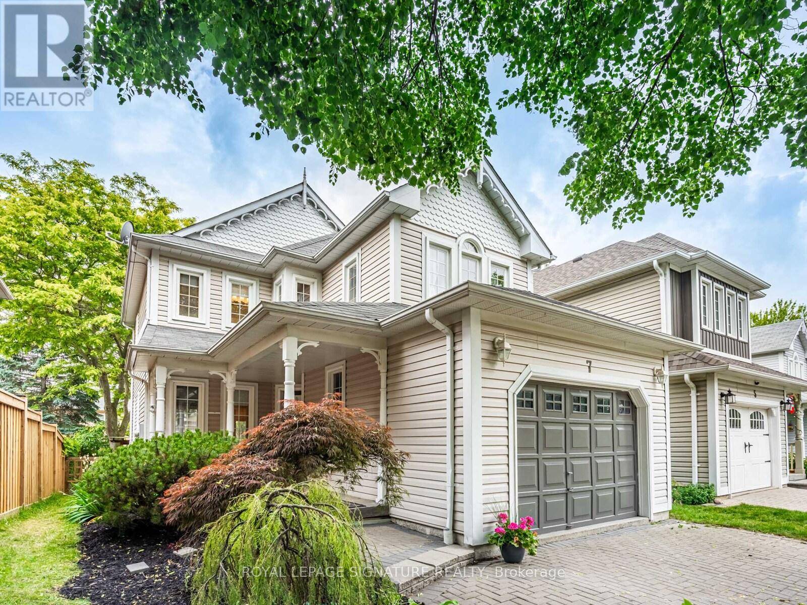 Whitby (brooklin), ON L1M1C8,7 KNOX CRESCENT