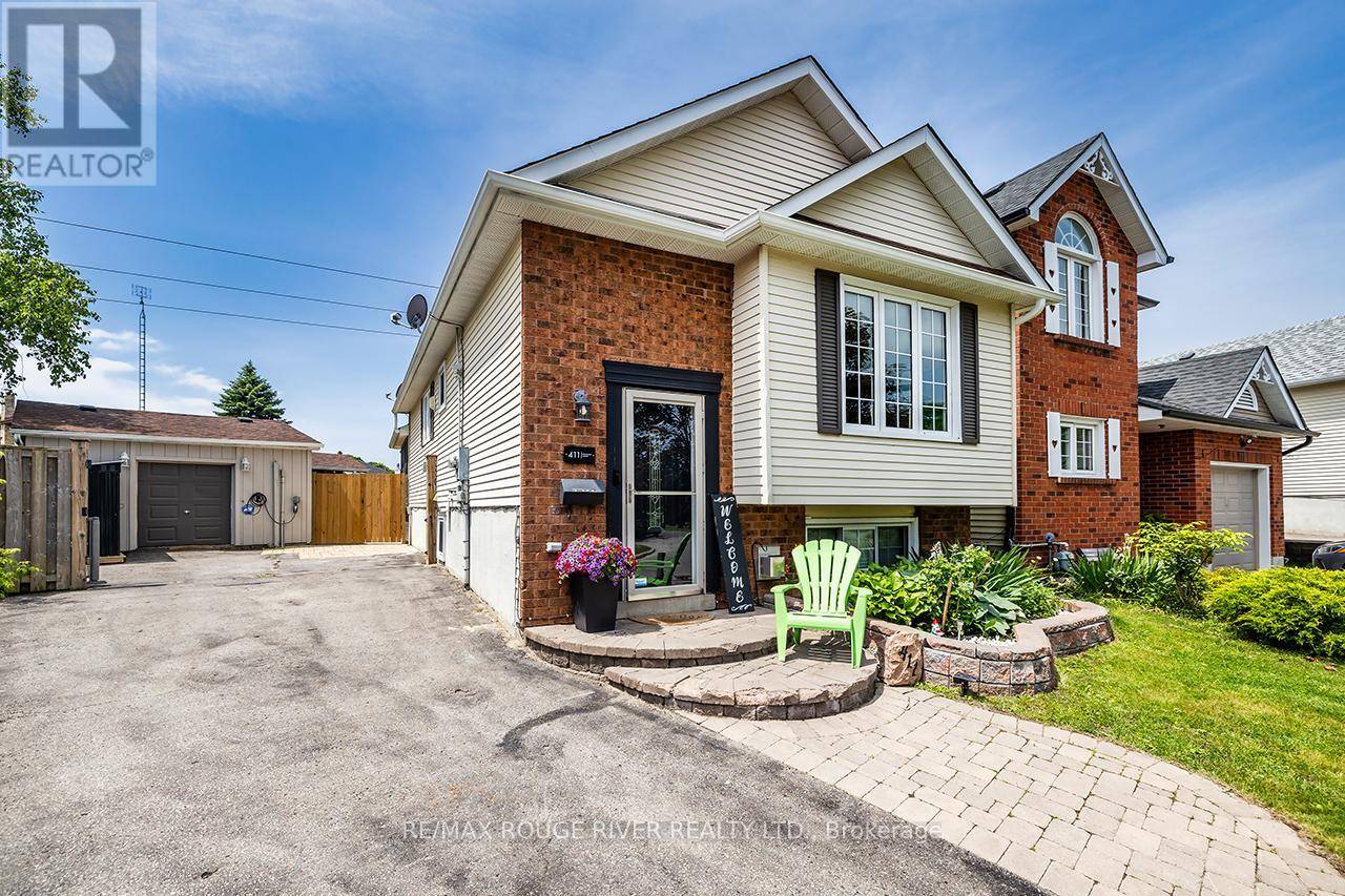 Oshawa (samac), ON L1K1M9,411 POMPANO COURT