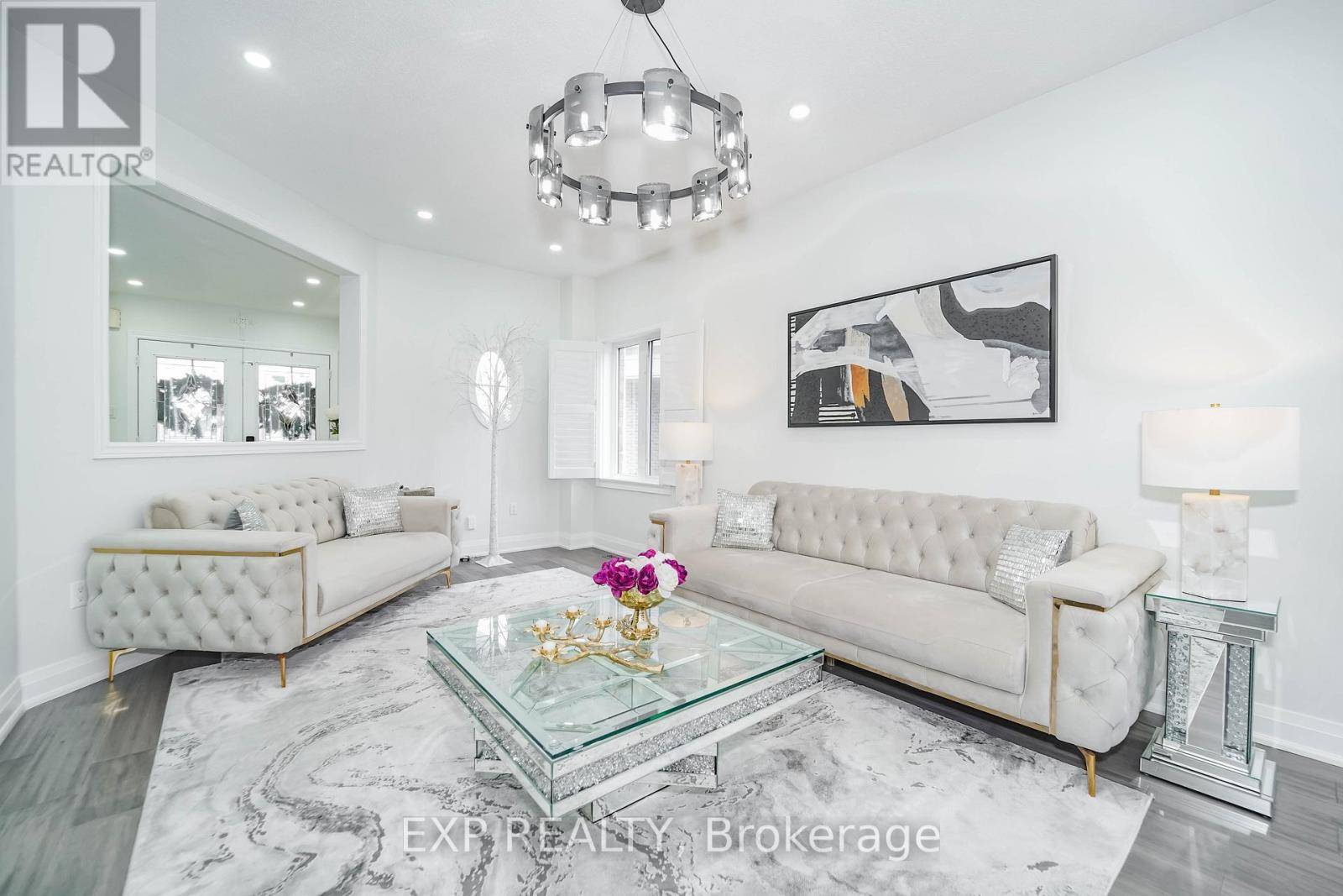 Whitby (williamsburg), ON L1P1V4,33 GLORIA CRESCENT