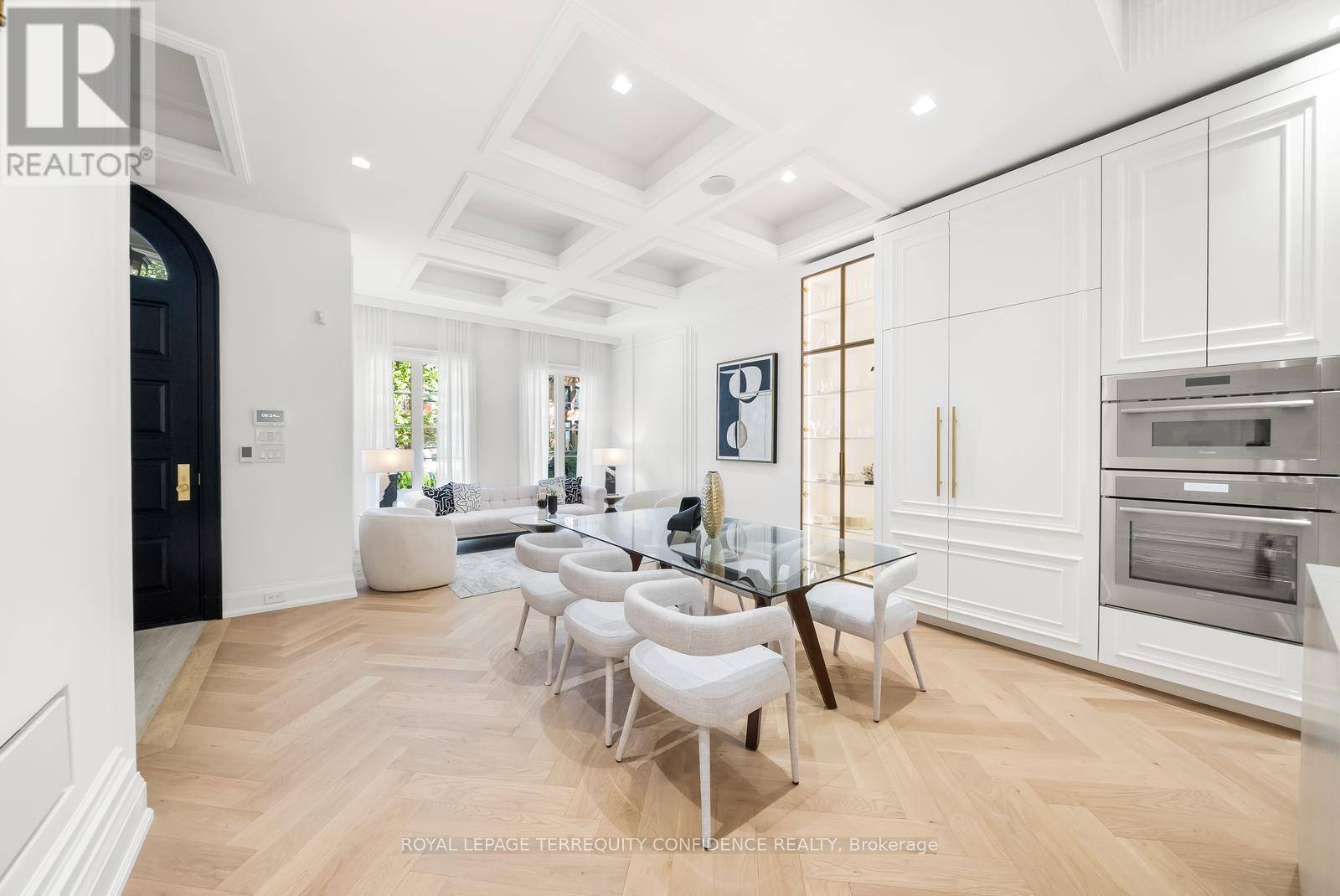 Toronto (south Riverdale), ON M4M1P1,9 BLONG AVENUE
