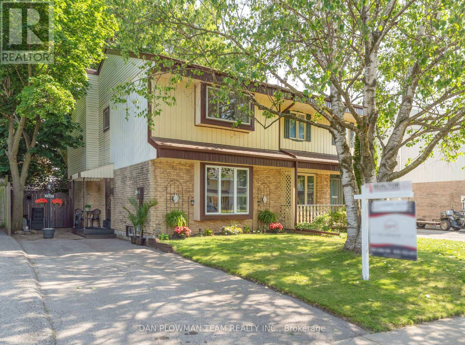 Oshawa (eastdale), ON L1K1H8,1241 ELDORADO AVENUE