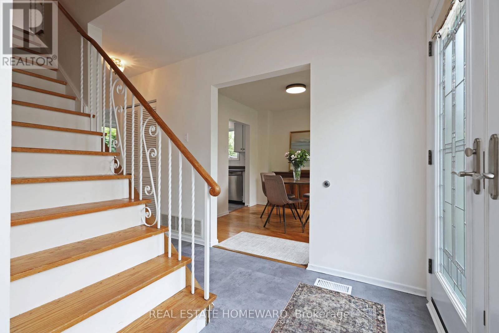 Toronto (guildwood), ON M1E1J5,51 PRINCE PHILIP BOULEVARD