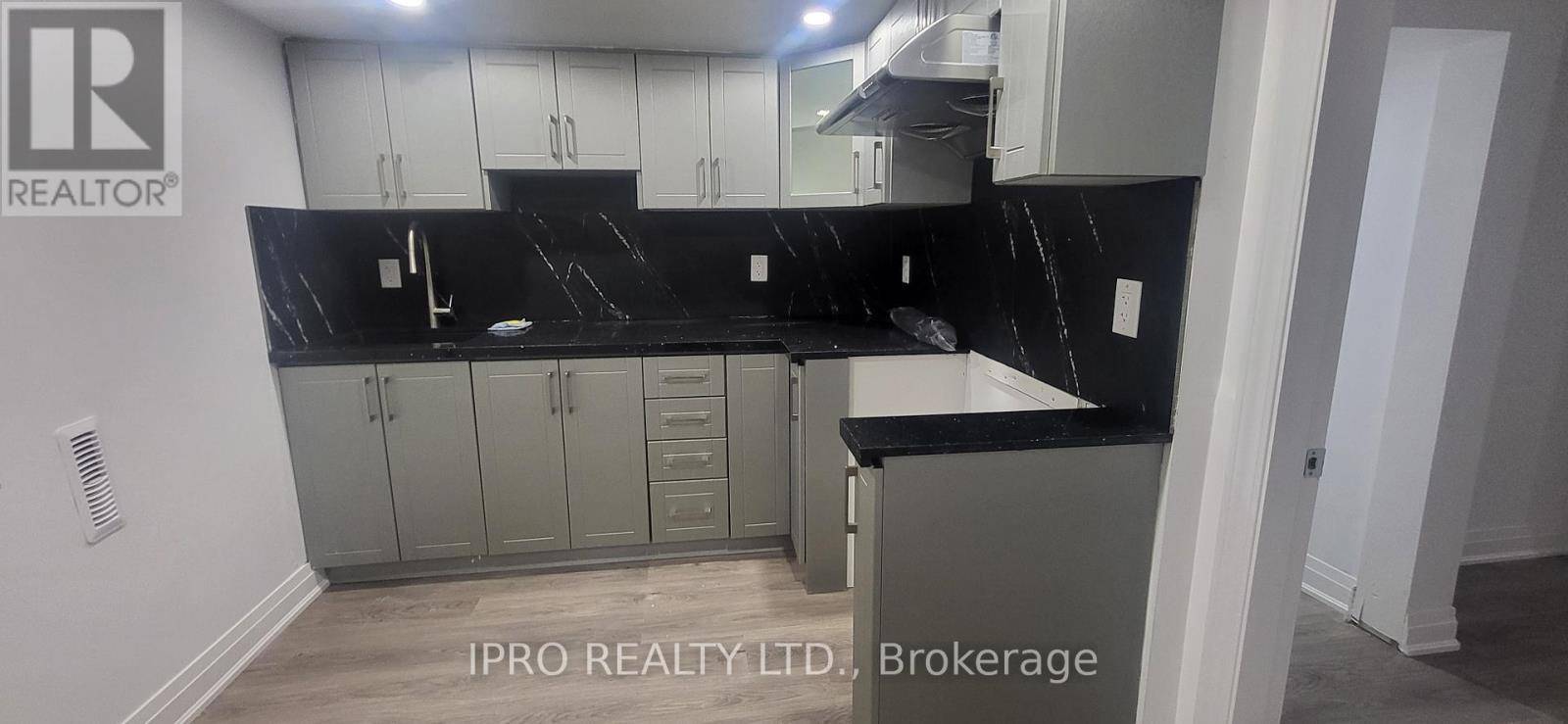 Oshawa (taunton), ON L1L0T2,2117 Coppermine ST #Basement