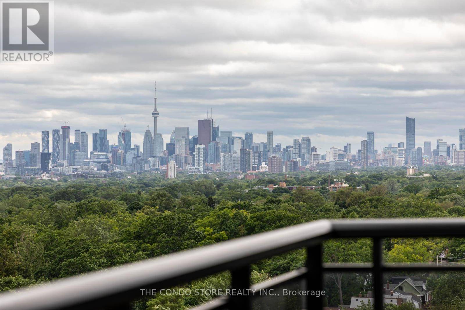 Toronto (east End-danforth), ON M4C4X4,286 MAIN ST #1408