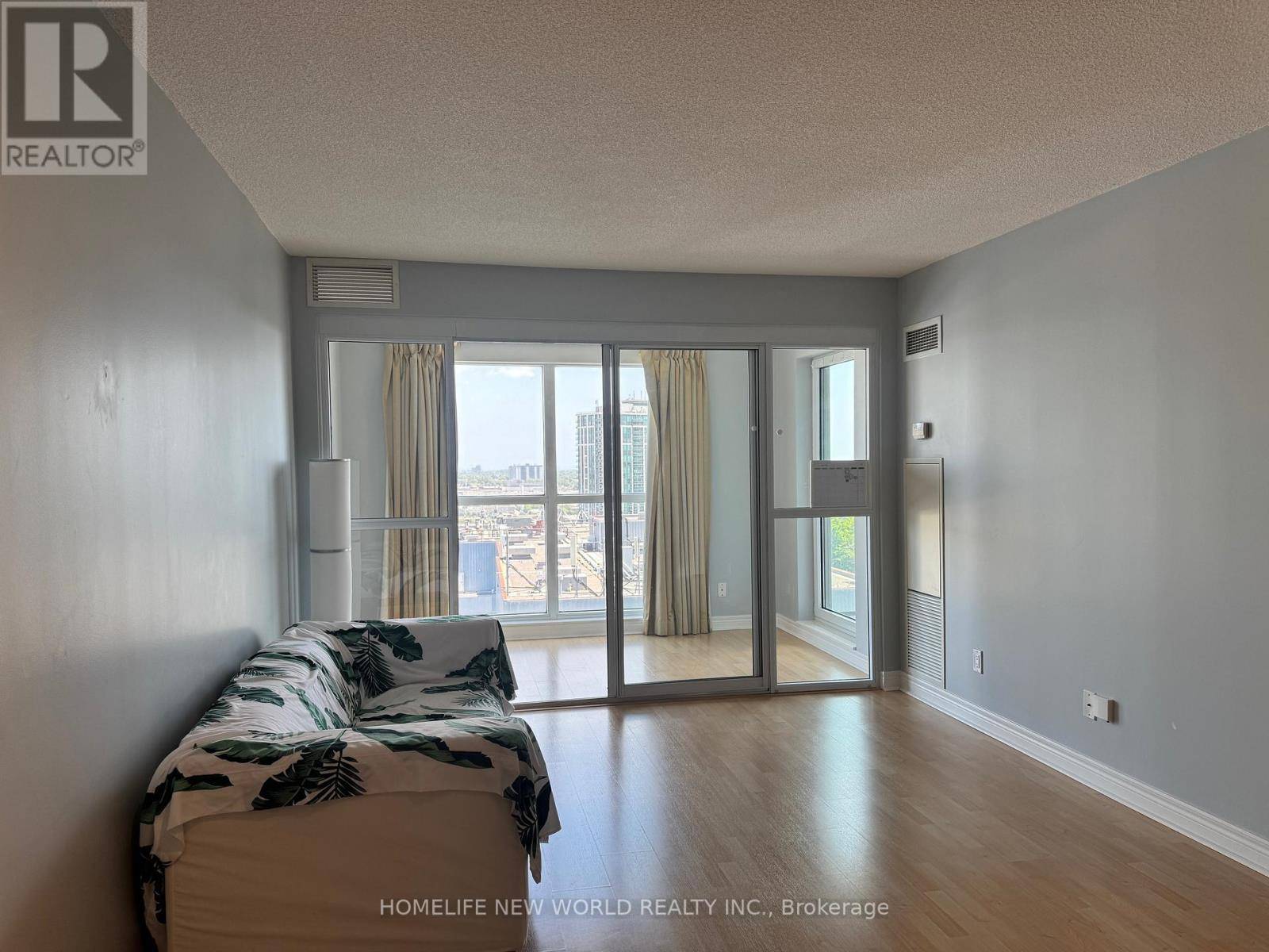 Toronto (bendale), ON M1P0B2,70 Town Centre CT #1703