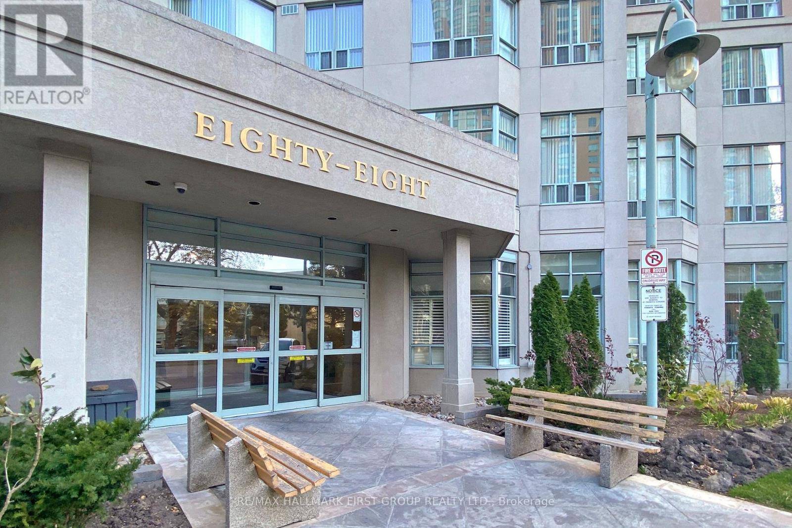 Toronto (woburn), ON M1H3G6,88 Corporate DR #106
