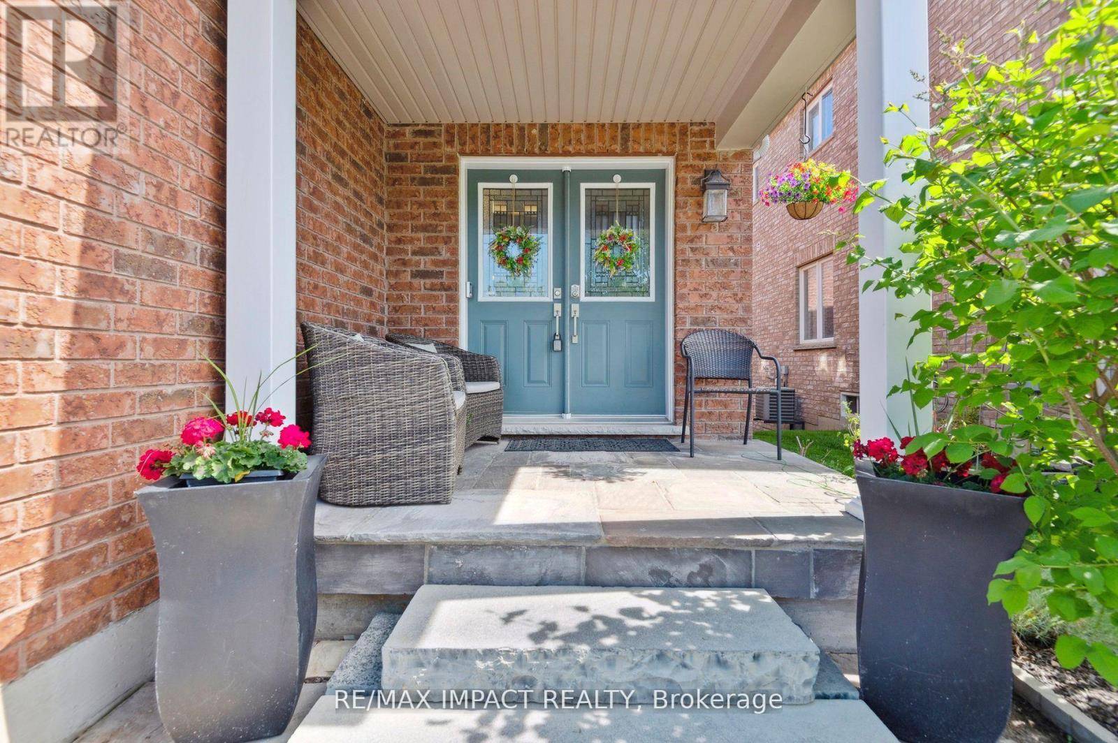 Clarington (bowmanville), ON L1C0K4,71 LOBB COURT