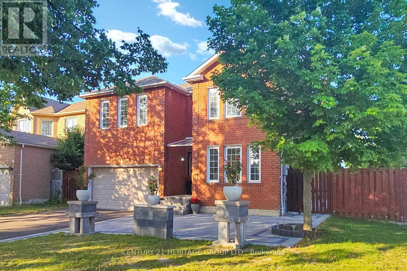 Whitby (rolling Acres), ON L1R2B8,1 WIGSTON COURT