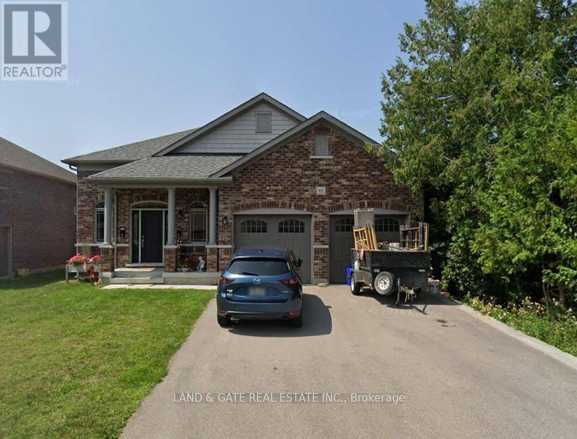 Clarington (bowmanville), ON L1C3G5,68 LAMBS LANE