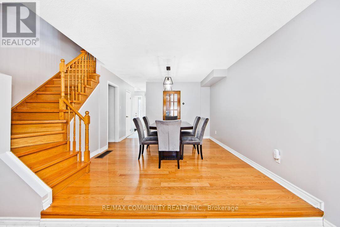 Toronto (malvern), ON M1B2Z6,34 CHAD CRESCENT