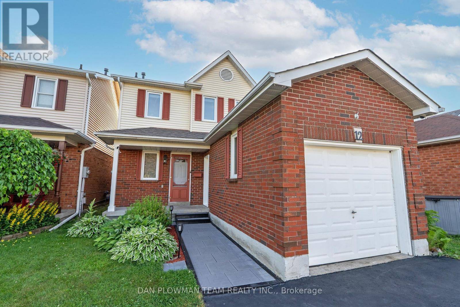 Clarington (courtice), ON L1E1R8,12 LONGWOOD COURT