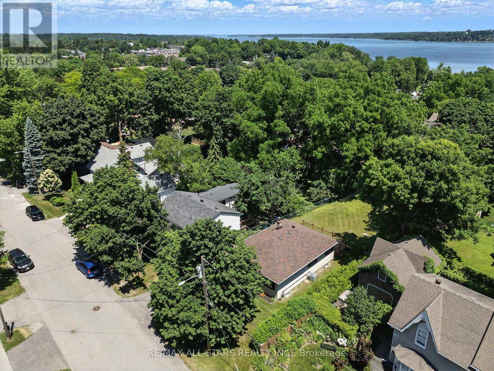 Scugog (port Perry), ON L9L1M4,307 COCHRANE STREET