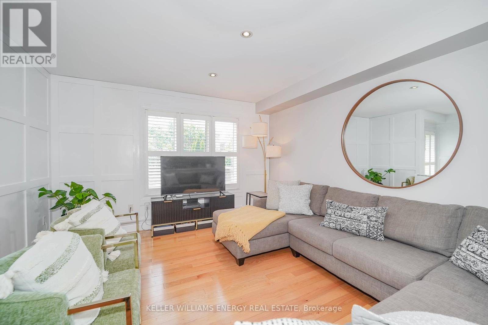 Whitby (taunton North), ON L1R0G3,15 FAIRMOUNT DRIVE