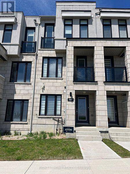 Clarington (bowmanville), ON L1C7G3,707 PORT DARLINGTON ROAD