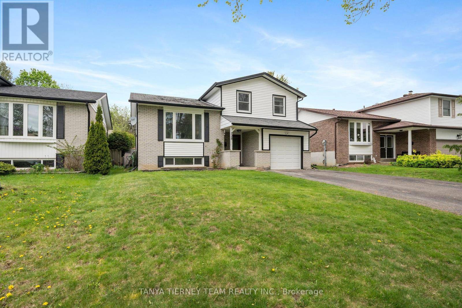 Oshawa (northglen), ON L1J6A8,728 BERMUDA AVENUE