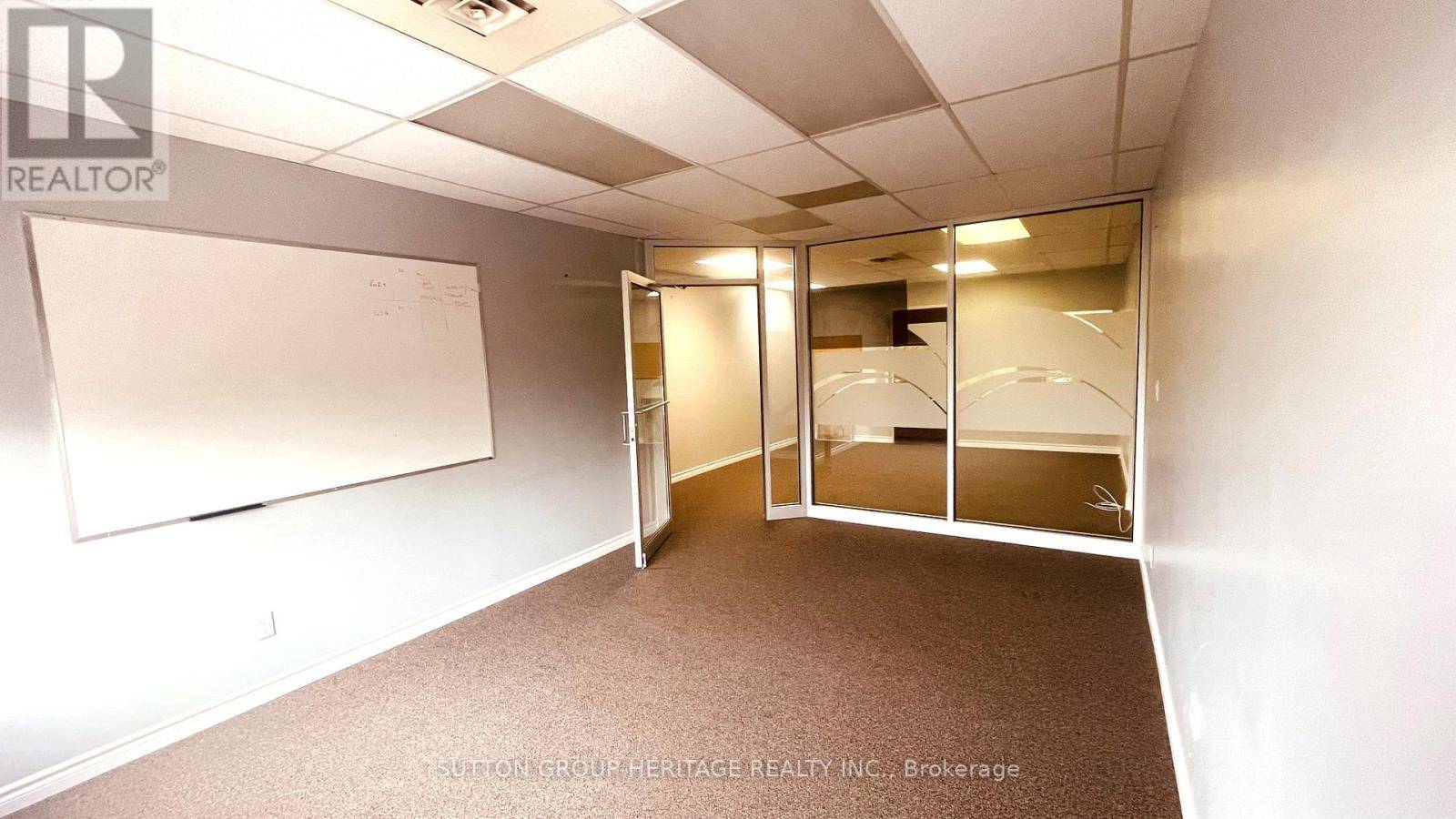 Whitby (downtown Whitby), ON L1N4H3,185 Brock ST North #202