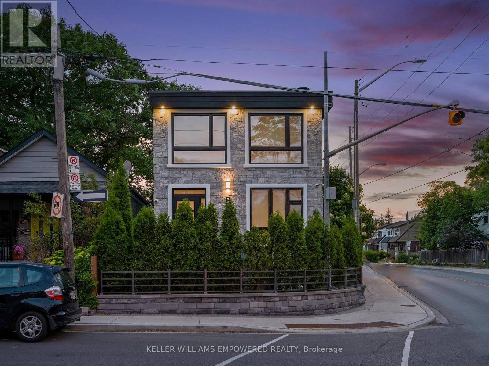 Toronto (woodbine-lumsden), ON M4C4K4,330 CEDARVALE AVENUE