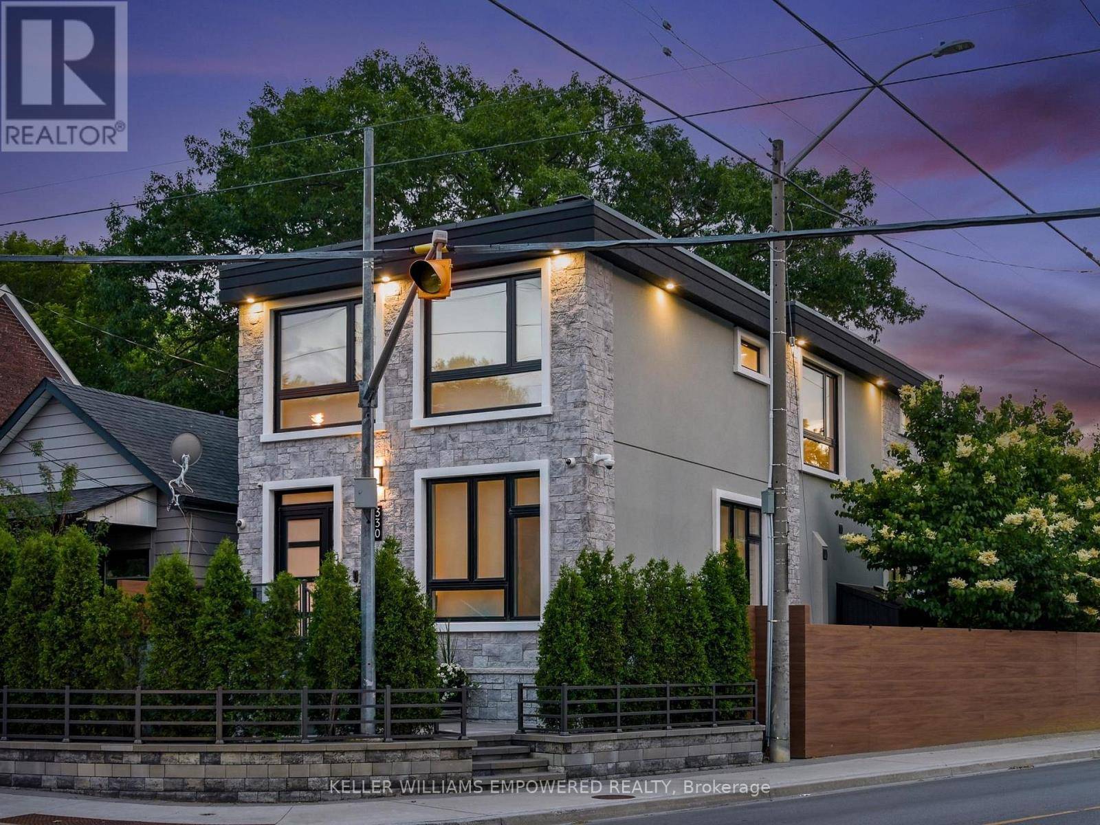 Toronto (woodbine-lumsden), ON M4C4K4,330 CEDARVALE AVENUE