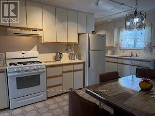 Toronto (centennial Scarborough), ON M1C2K7,7 BRUMWELL STREET
