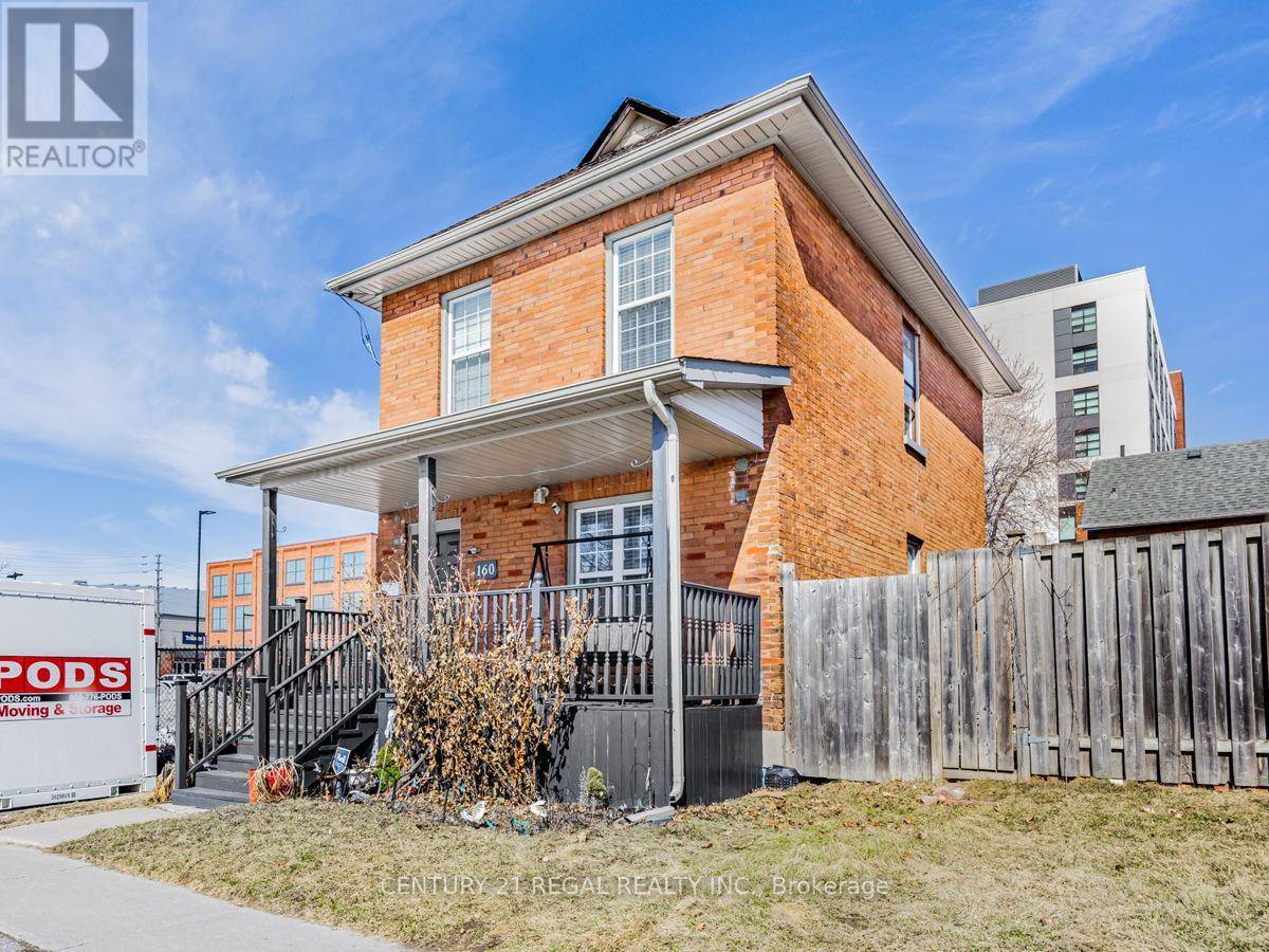 Oshawa (central), ON L1H1R2,160 BRUCE STREET