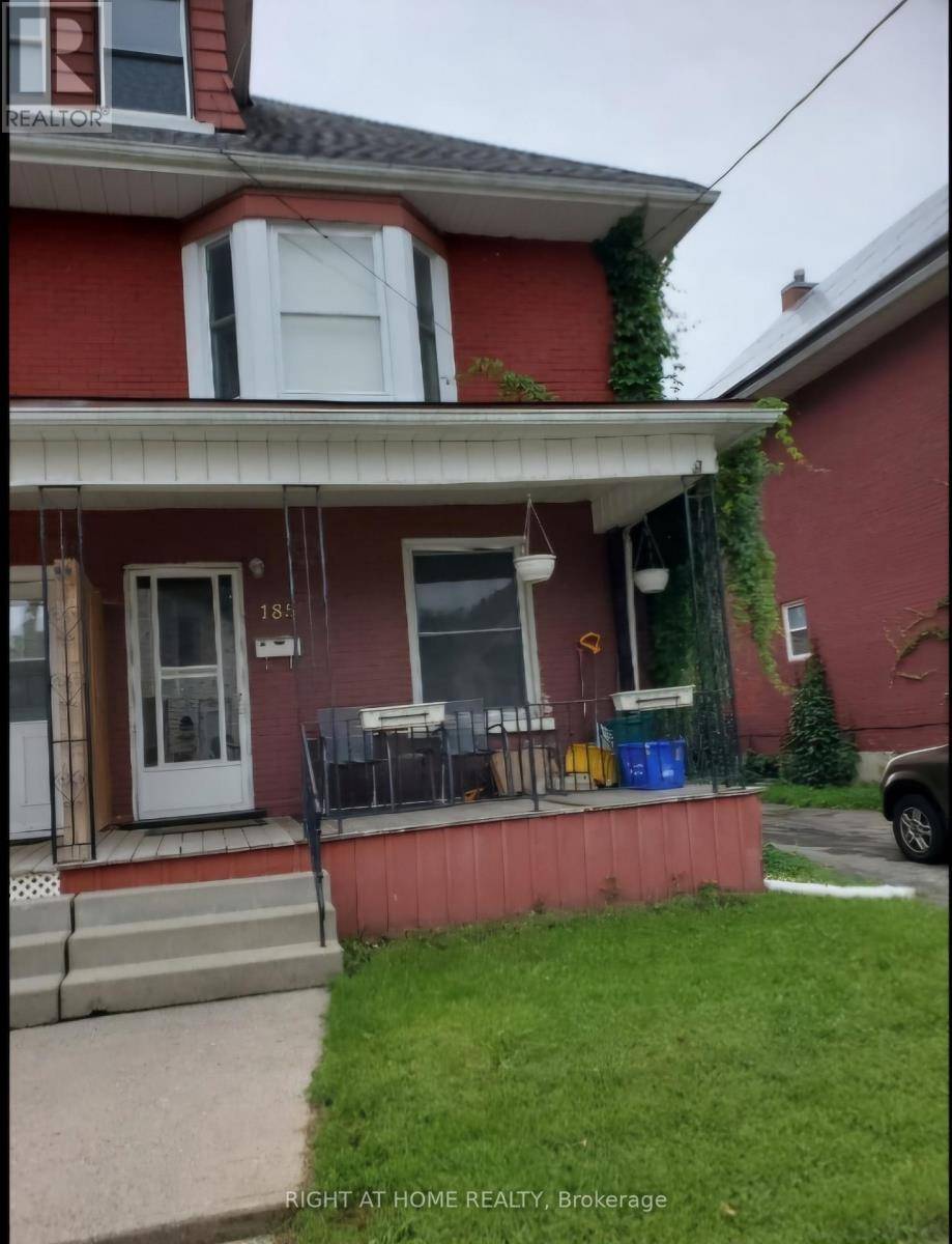 Oshawa (central), ON L1H1N4,185 ARTHUR STREET