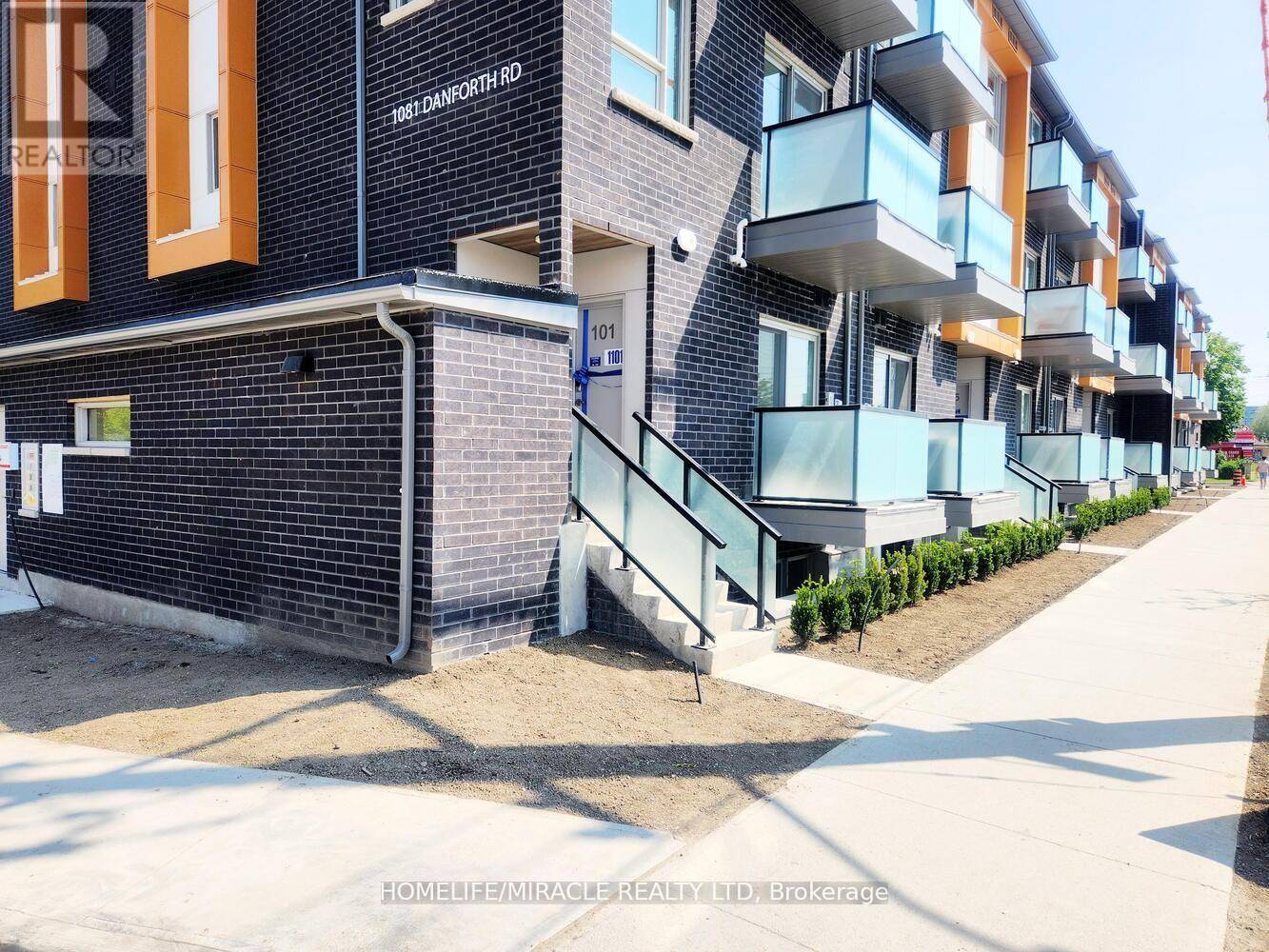Toronto (eglinton East), ON M1J2E1,1081 Danforth RD East #113