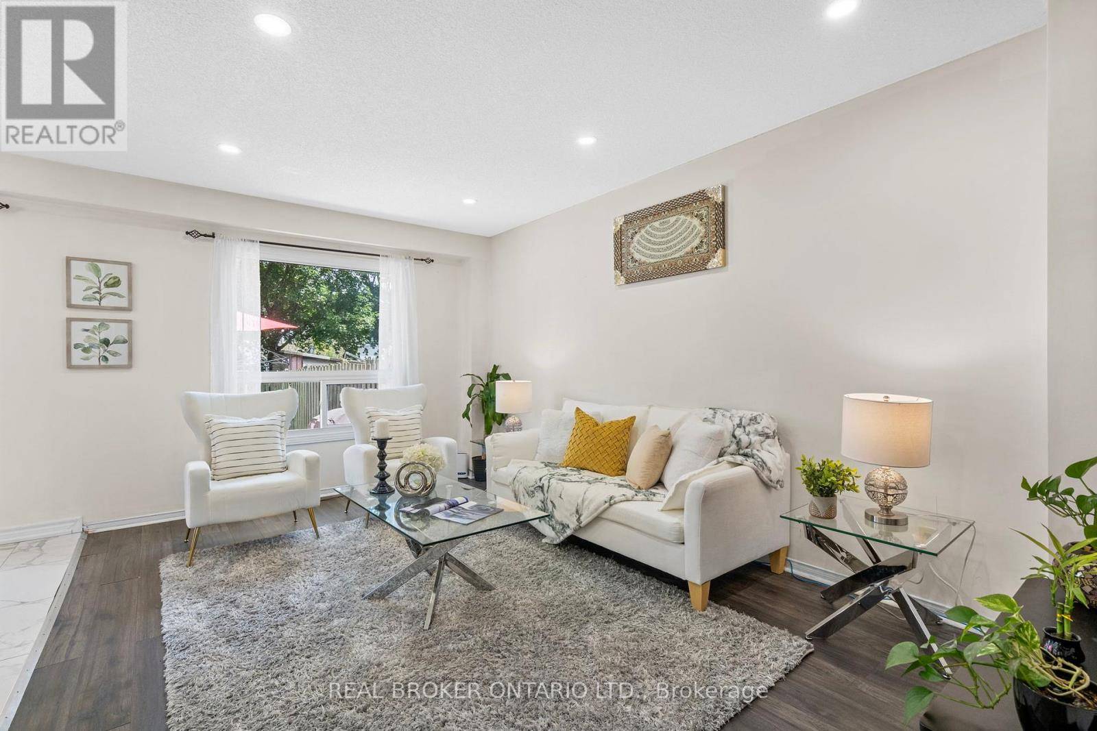 Pickering (liverpool), ON L1V5S9,1434 ANTON SQUARE