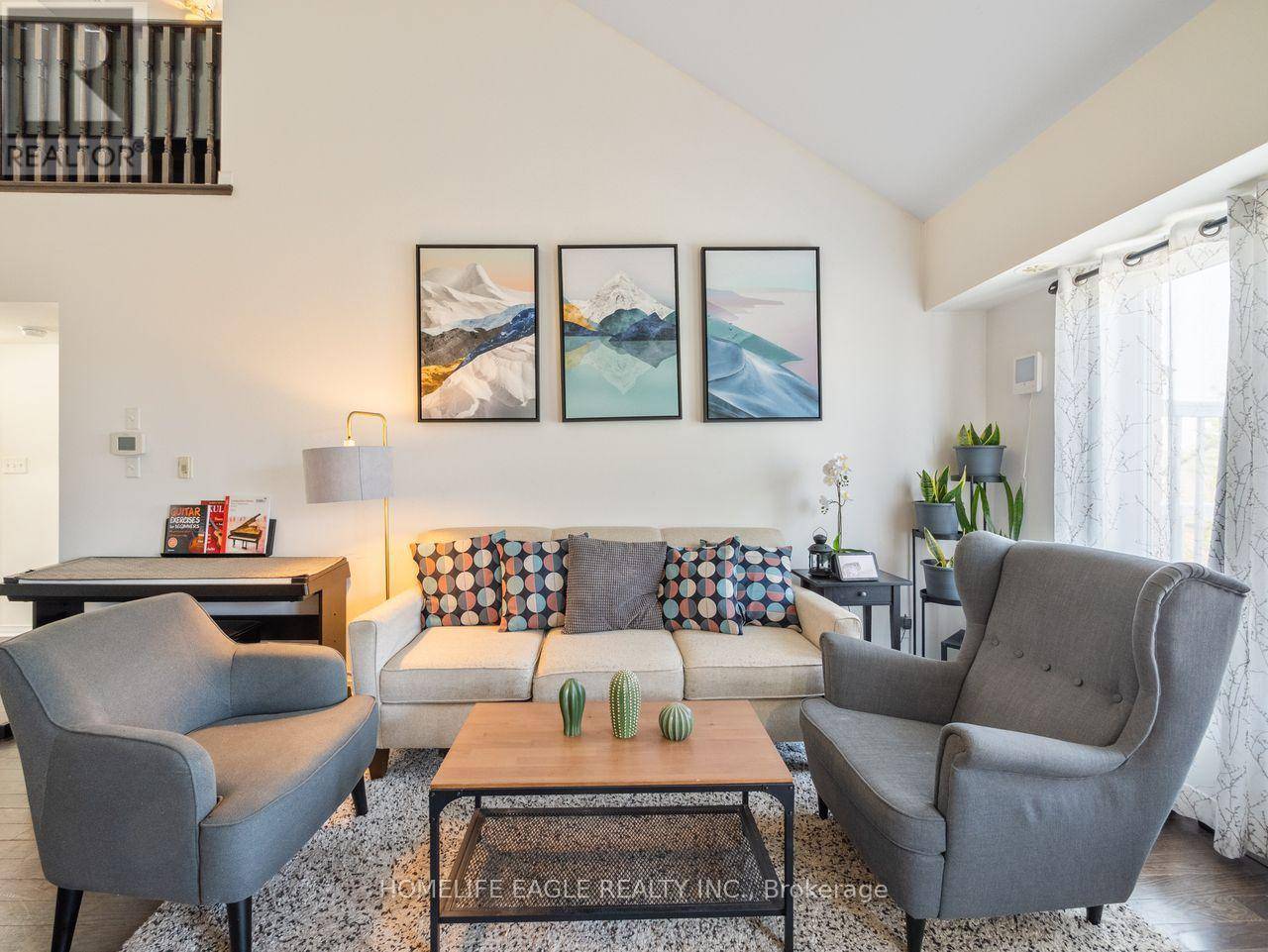 Toronto (clairlea-birchmount), ON M1L0E7,653 Warden AVE #60